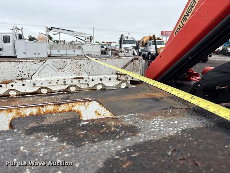 image for item EG9100 2014 Freightliner 108SD crane truck
