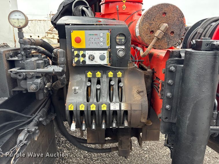 image for item EG9100 2014 Freightliner 108SD crane truck