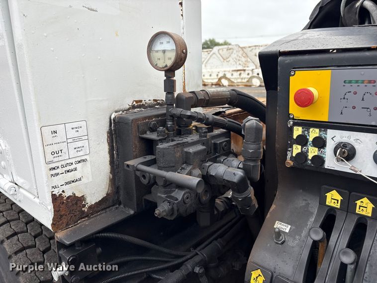 image for item EG9100 2014 Freightliner 108SD crane truck