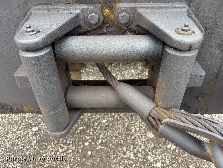 image for item EG9100 2014 Freightliner 108SD crane truck
