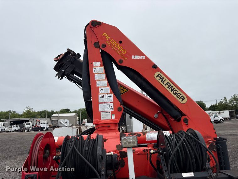 image for item EG9100 2014 Freightliner 108SD crane truck