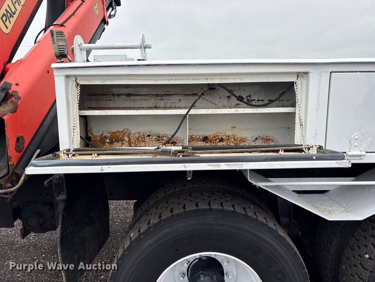 image for item EG9100 2014 Freightliner 108SD crane truck