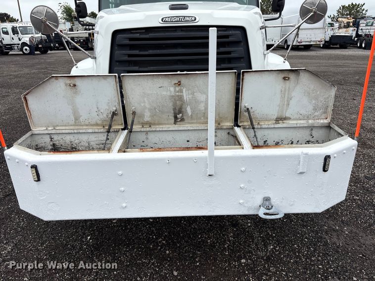 image for item EG9100 2014 Freightliner 108SD crane truck