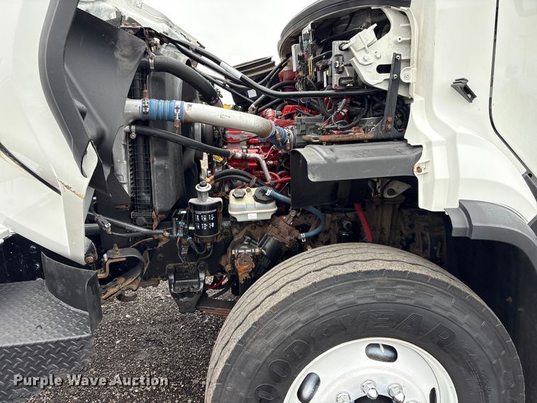 image for item EG9100 2014 Freightliner 108SD crane truck