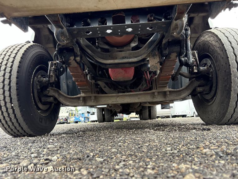 image for item EG9100 2014 Freightliner 108SD crane truck