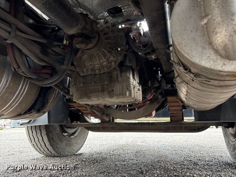 image for item EG9100 2014 Freightliner 108SD crane truck
