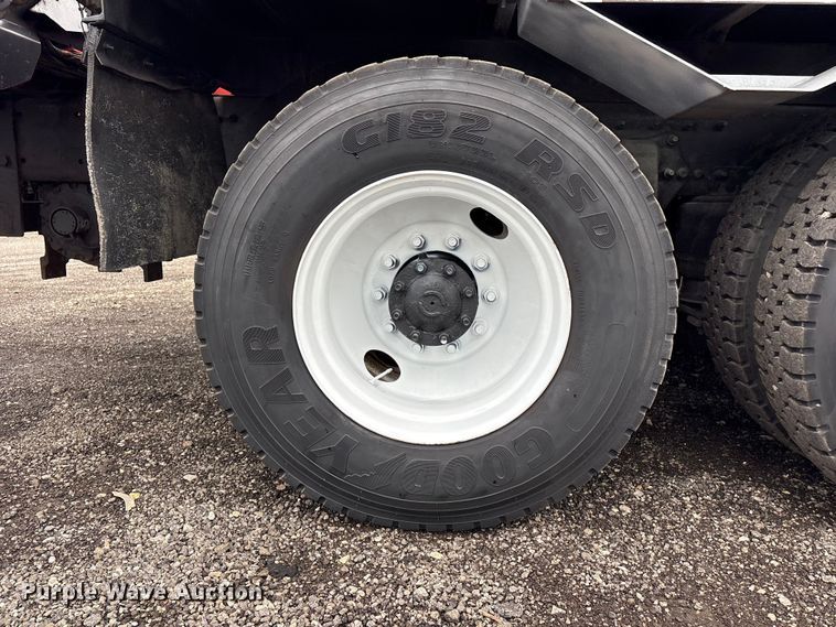 image for item EG9100 2014 Freightliner 108SD crane truck