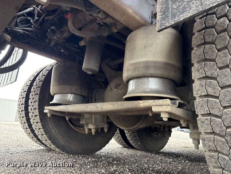 image for item EG9100 2014 Freightliner 108SD crane truck