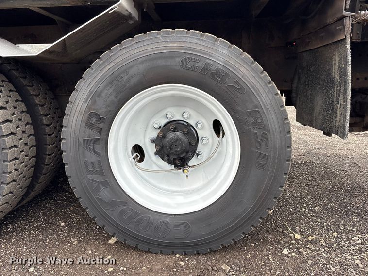 image for item EG9100 2014 Freightliner 108SD crane truck