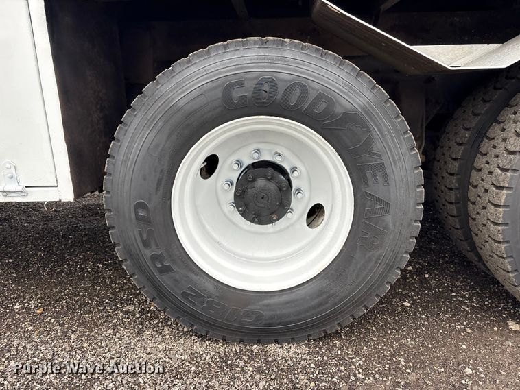 image for item EG9100 2014 Freightliner 108SD crane truck