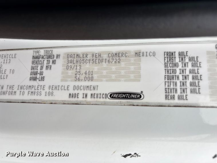 image for item EG9100 2014 Freightliner 108SD crane truck