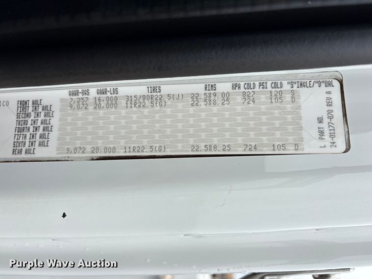 image for item EG9100 2014 Freightliner 108SD crane truck