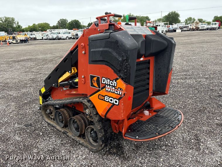 image for item EG9103 2020 Ditch Witch SK600 compact utility loader
