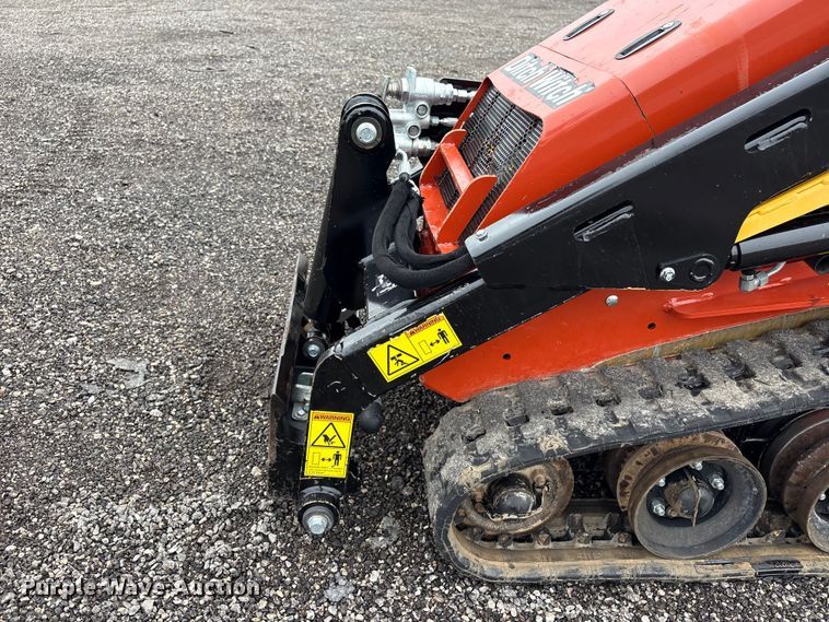 image for item EG9103 2020 Ditch Witch SK600 compact utility loader