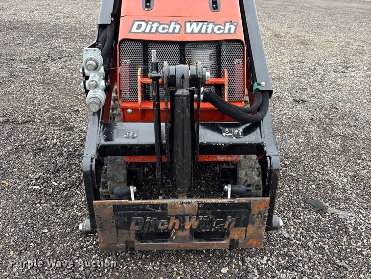 image for item EG9103 2020 Ditch Witch SK600 compact utility loader