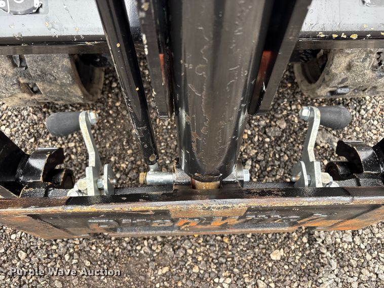 image for item EG9103 2020 Ditch Witch SK600 compact utility loader