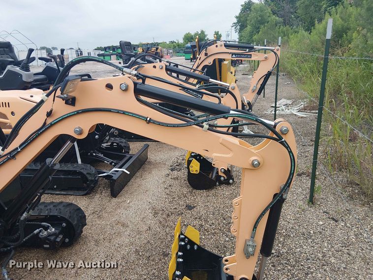image for item EH4097 2024 Erie Industries EM15 mini excavator
