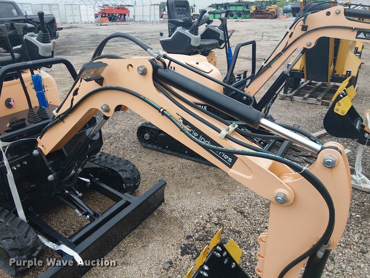 image for item EH4098 Erie Industries EM15 mini excavator