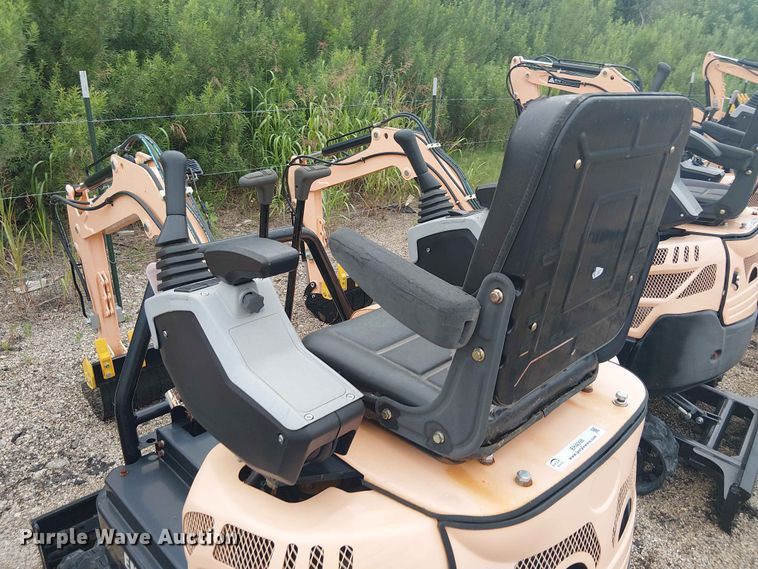 image for item EH4098 Erie Industries EM15 mini excavator