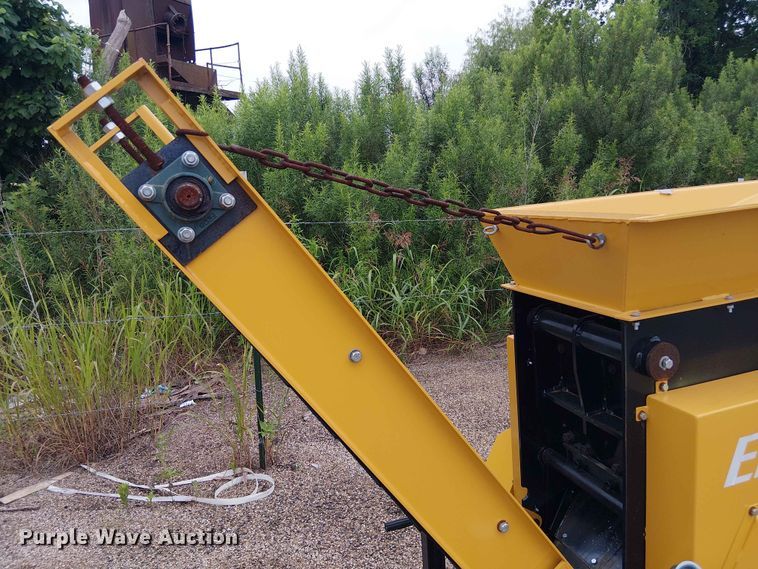 image for item EH4102 Valley Pioneer QSP135 jaw crusher
