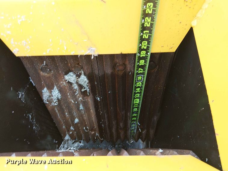 image for item EH4102 Valley Pioneer QSP135 jaw crusher