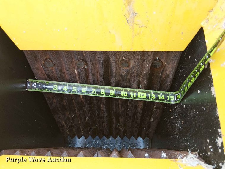 image for item EH4104 Valley Pioneer QSP135 jaw crusher