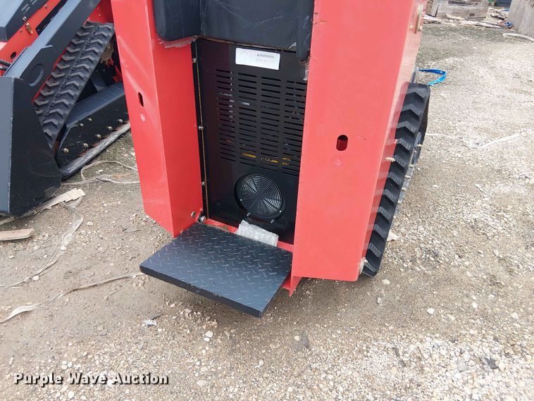 image for item EH4144 2024 Erie Industries SCL850 compact utility loader