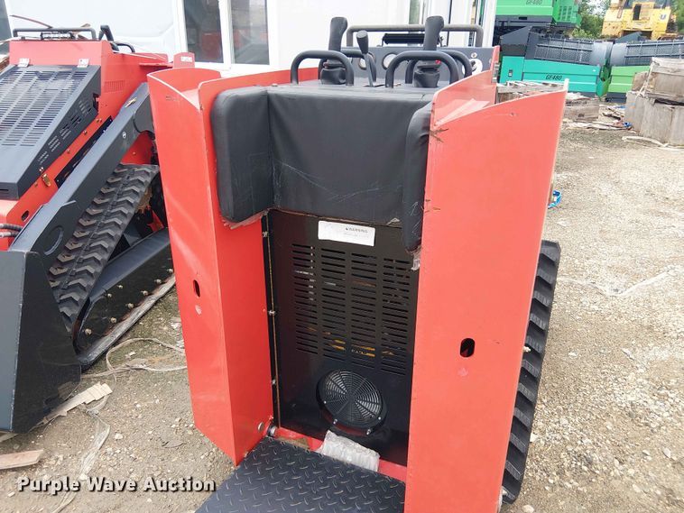 image for item EH4144 2024 Erie Industries SCL850 compact utility loader