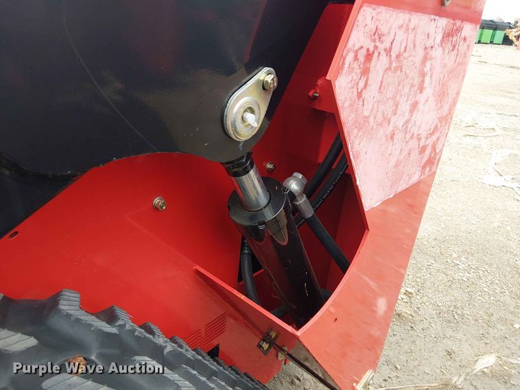 image for item EH4144 2024 Erie Industries SCL850 compact utility loader