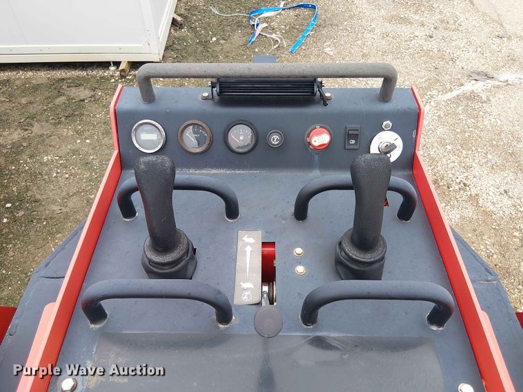 image for item EH4144 2024 Erie Industries SCL850 compact utility loader