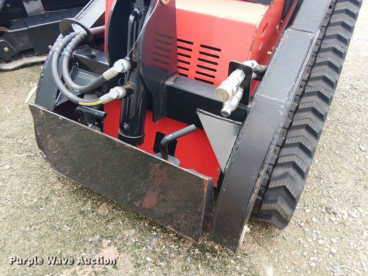 image for item EH4146 2024 Erie Industries SCL850 compact utility loader