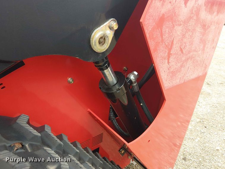 image for item EH4147 2024 Erie Industries SCL850 compact utility loader