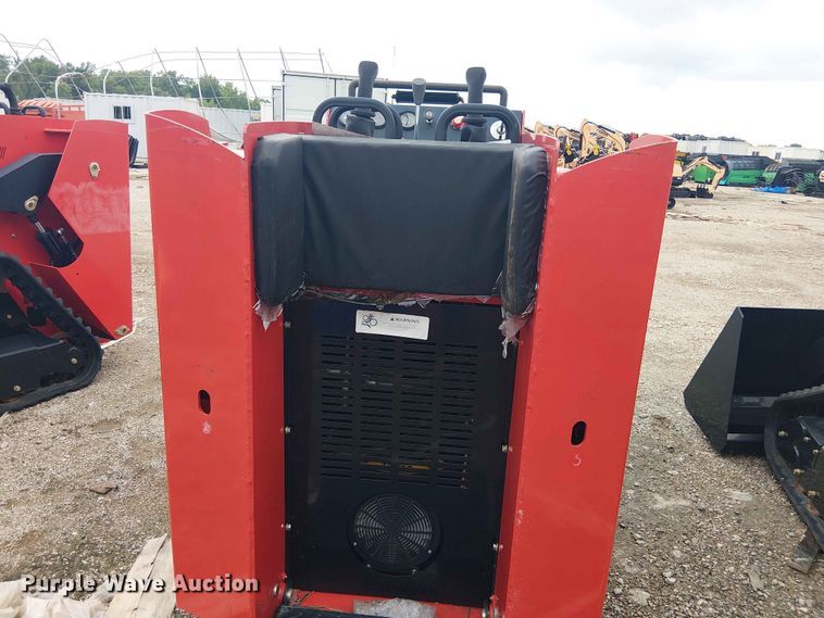 image for item EH4148 2024 Erie Industries SCL850 compact utility loader