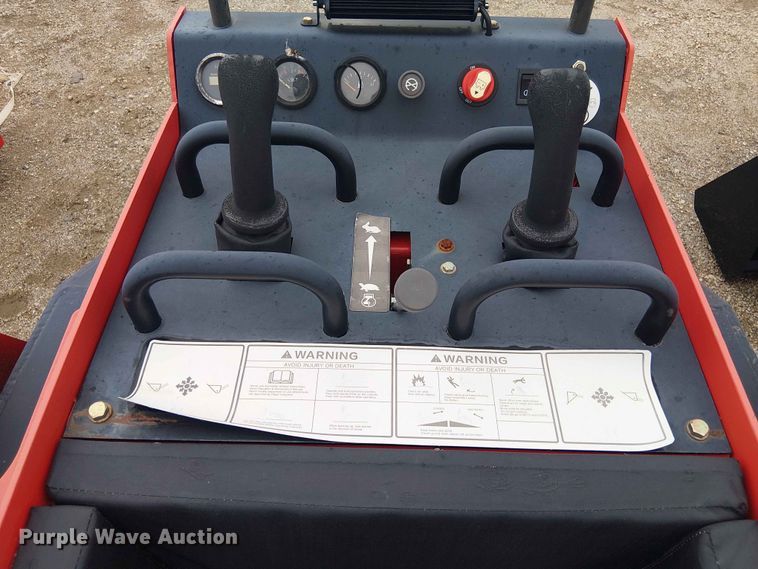 image for item EH4148 2024 Erie Industries SCL850 compact utility loader
