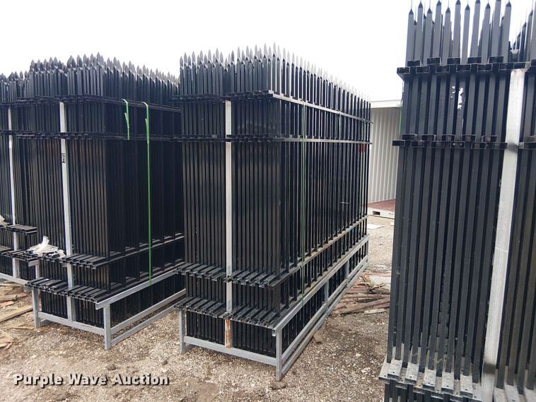 (22) 2024 Valley Pioneer F10 fence panels