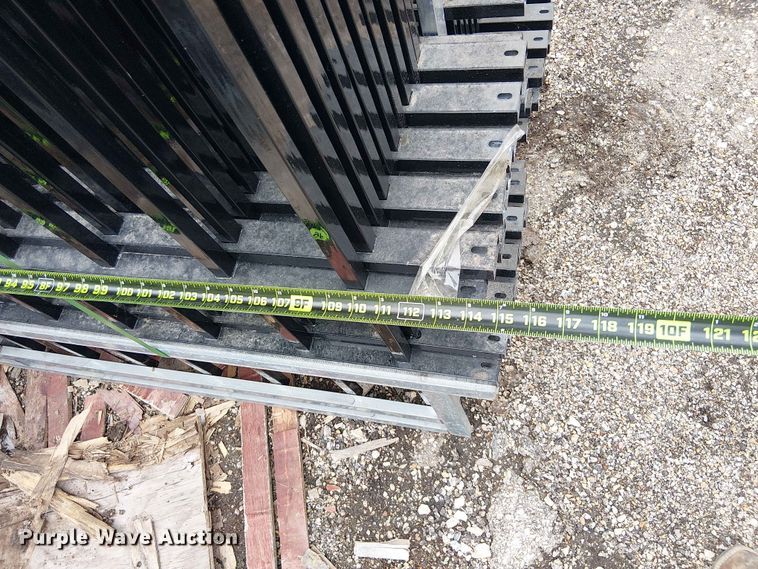 image for item EH4157 (22) 2024 Valley Pioneer F10 fence panels