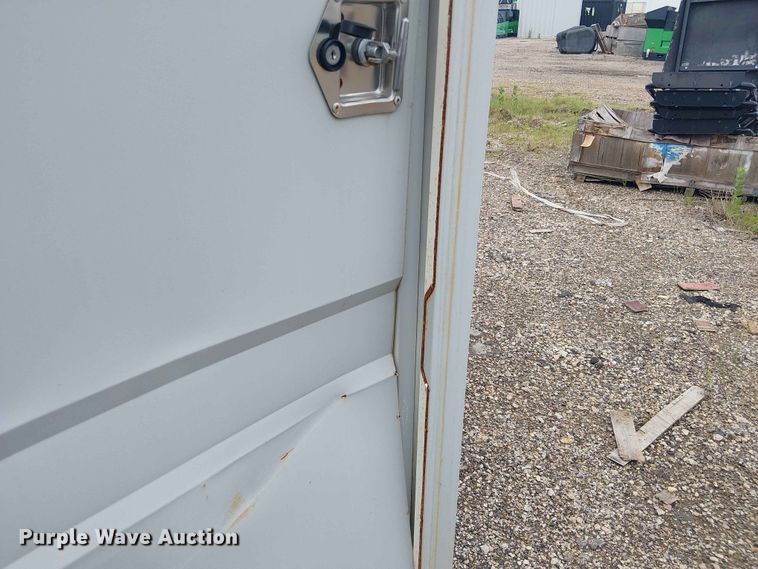 image for item EH4172 Shipping container