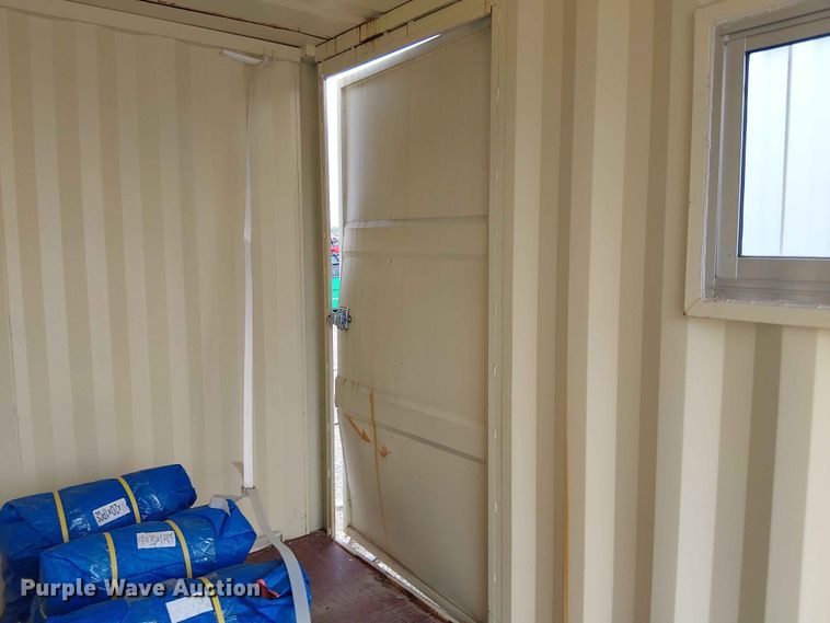 image for item EH4172 Shipping container