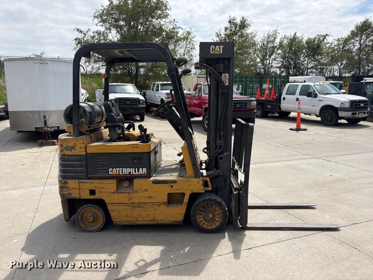 image for item EI5843 Caterpillar T50E forklift