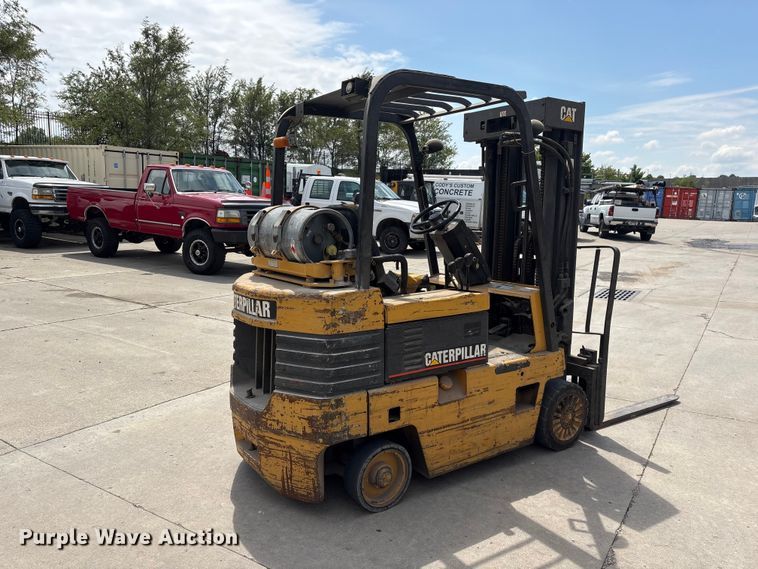 image for item EI5843 Caterpillar T50E forklift