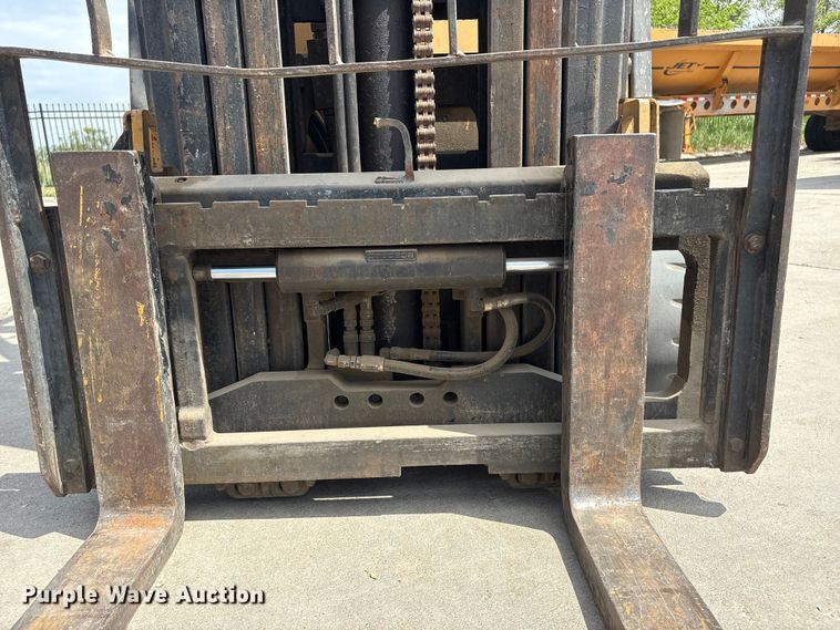 image for item EI5843 Caterpillar T50E forklift