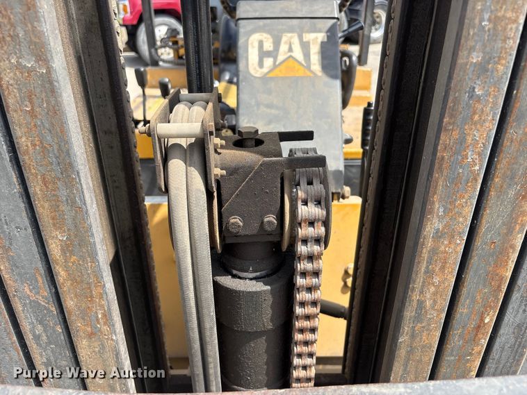 image for item EI5843 Caterpillar T50E forklift