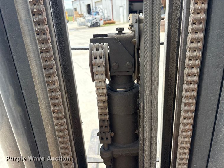 image for item EI5843 Caterpillar T50E forklift