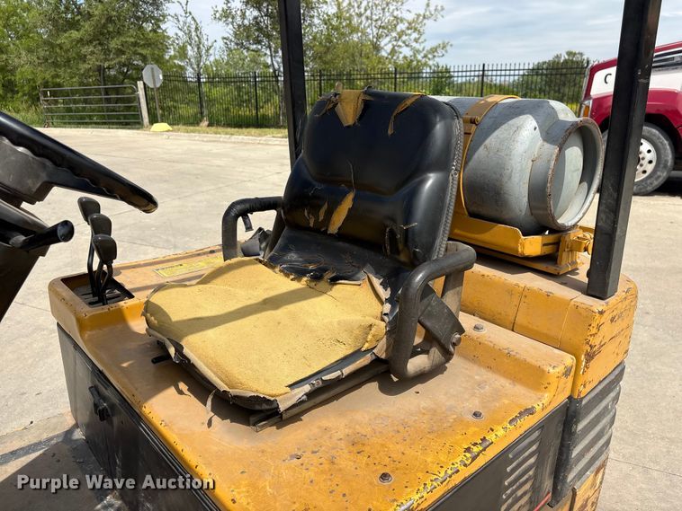 image for item EI5843 Caterpillar T50E forklift