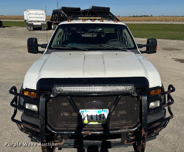 image for item EM2464 2008 Ford F450 XL Super Duty Crew Cab flatbed truck