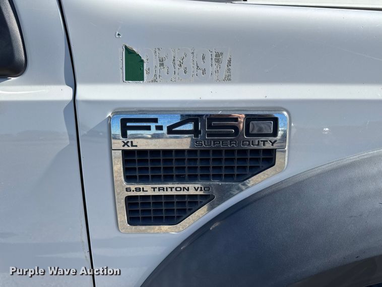 image for item EM2464 2008 Ford F450 XL Super Duty Crew Cab flatbed truck