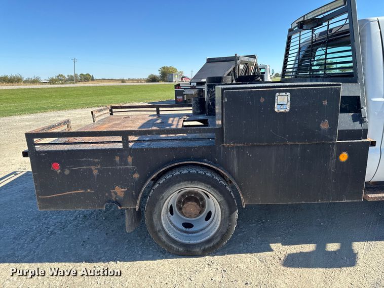 image for item EM2464 2008 Ford F450 XL Super Duty Crew Cab flatbed truck