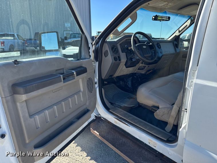 image for item EM2464 2008 Ford F450 XL Super Duty Crew Cab flatbed truck