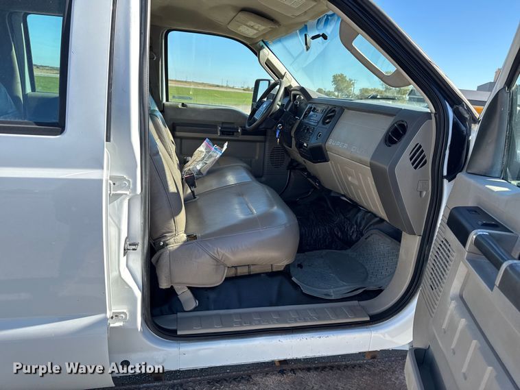 image for item EM2464 2008 Ford F450 XL Super Duty Crew Cab flatbed truck
