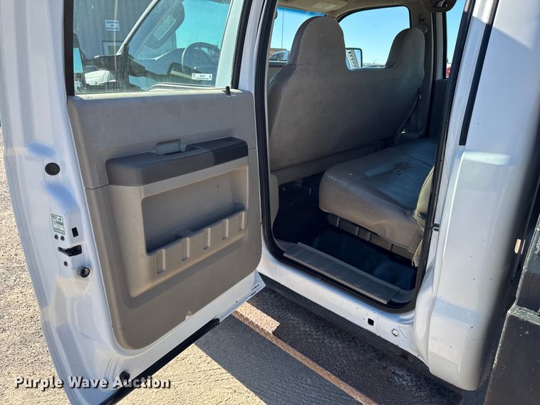 image for item EM2464 2008 Ford F450 XL Super Duty Crew Cab flatbed truck